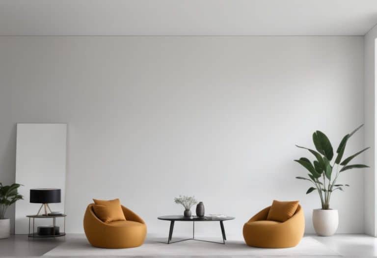 Salon minimaliste avec deux chaises jaunes, une table basse ronde avec des plantes, un grand miroir et des plantes en pot contre un mur blanc uni.