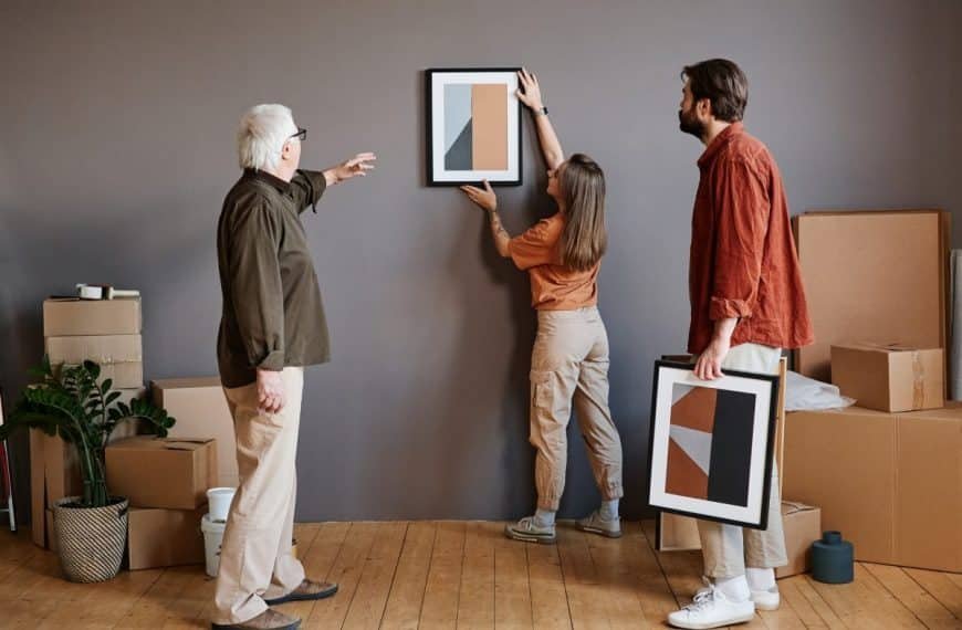 Decorating Room With Paintings
