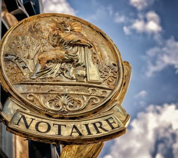 notaire