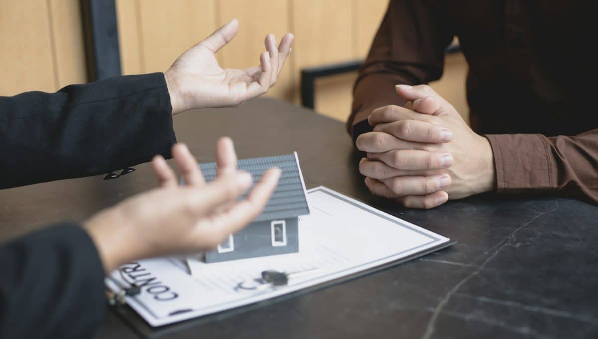 Selling a house with insurance