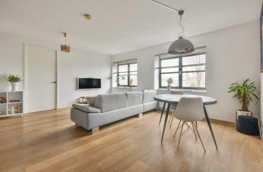 Studio apartment, with a huge space