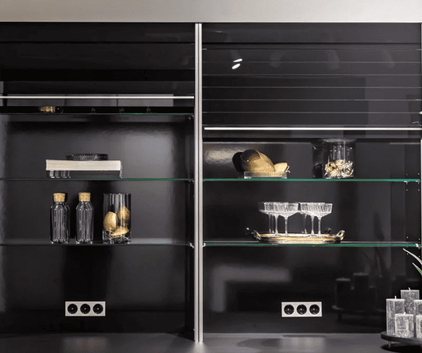 Verre trempé découpé sur mesure : atouts et usages variés